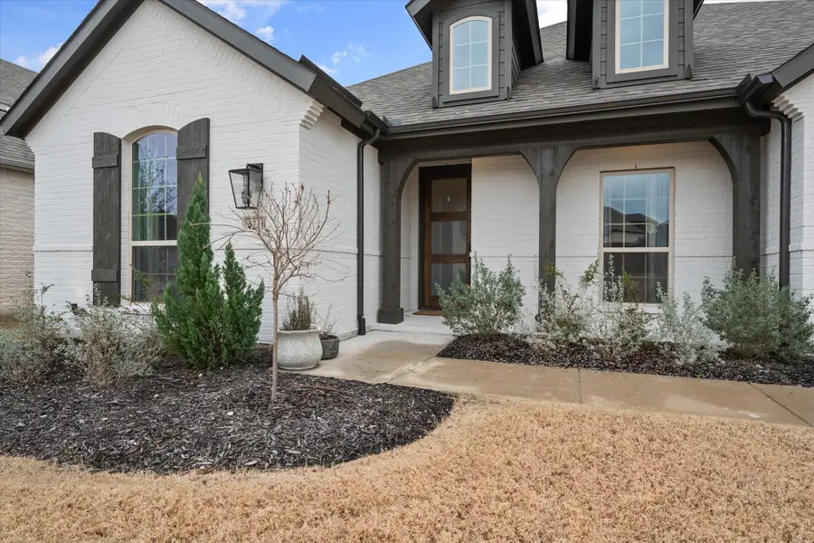 4210 Capstone Road, Midlothian, TX 76065 - Image #2