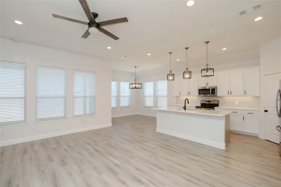 520 Mustang Lane, Pilot Point, TX 76258 - Image #3