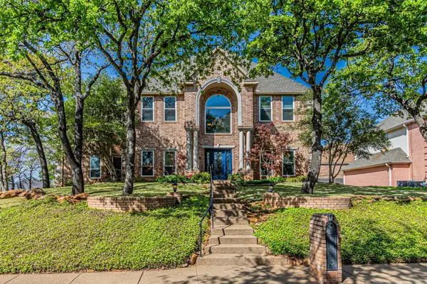 2108 Vista Ridge Court, Arlington, TX 76013