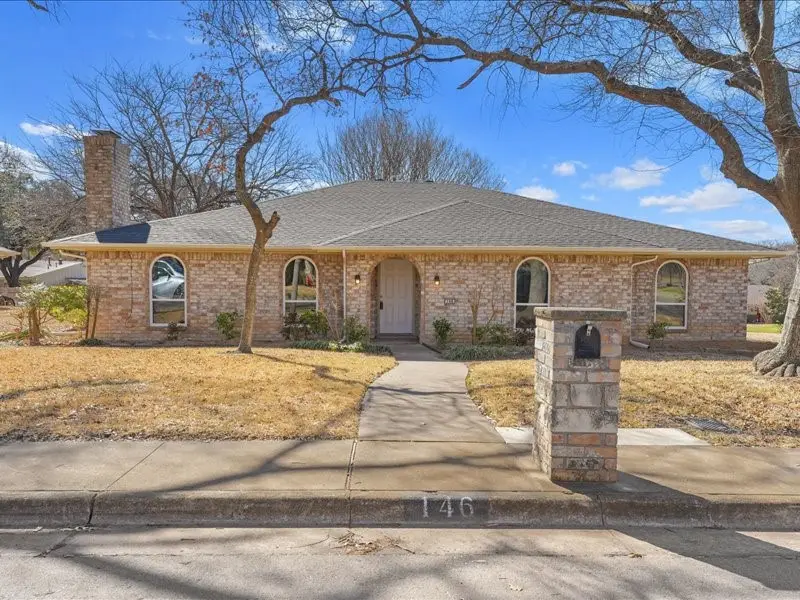 146 Meadowbrook Drive, Desoto, TX 75115 - #2