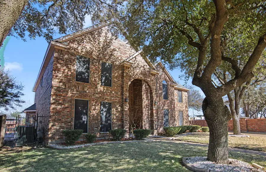 6400 Briercliff Court, Fort Worth, TX 76132 - #2