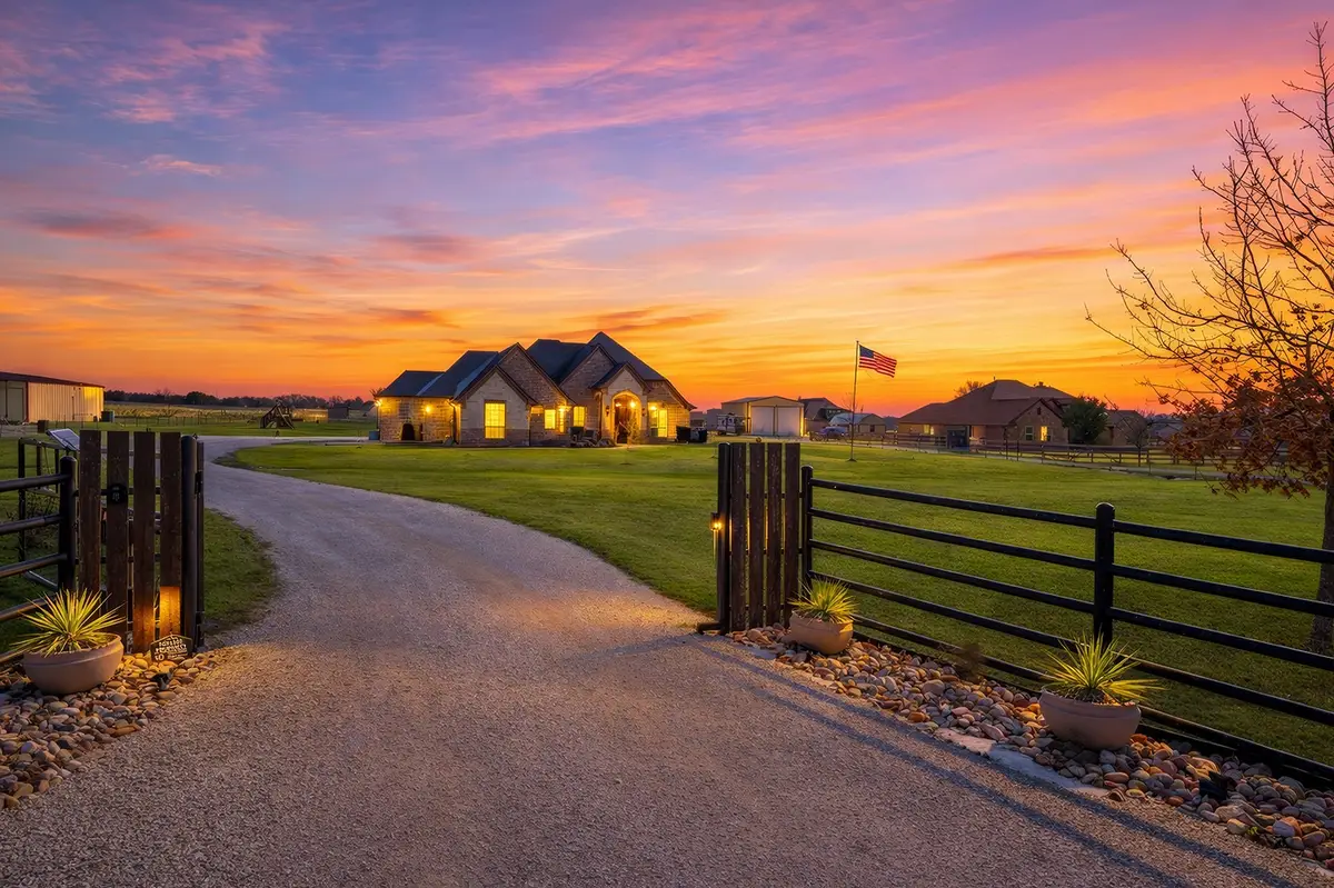 4410 Huling Road, Sanger, TX 76266 - #1