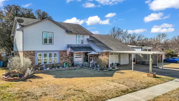 5808 Bunker Boulevard, Watauga, TX 76148