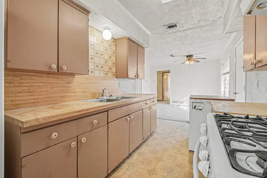 4322 Princeton Drive, Garland, TX 75042 - #3