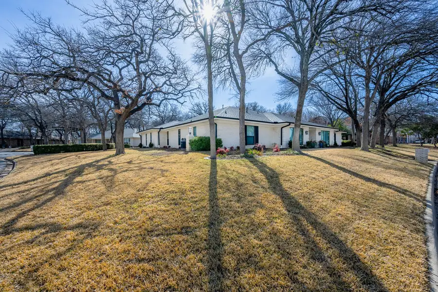 501 N Havenwood Lane, Fort Worth, TX 76112 - Image #3