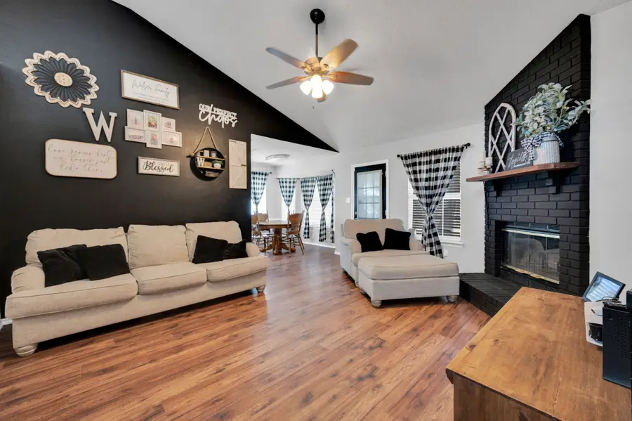 1003 Short Line Boulevard, Midlothian, TX 76065 - Image #2