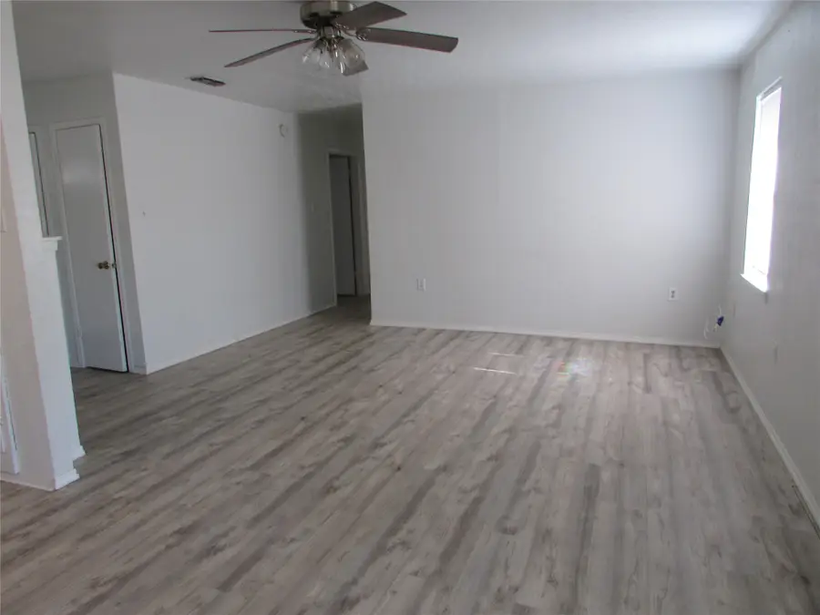 1210 Winkler Street, Ennis, TX 75119 - #3