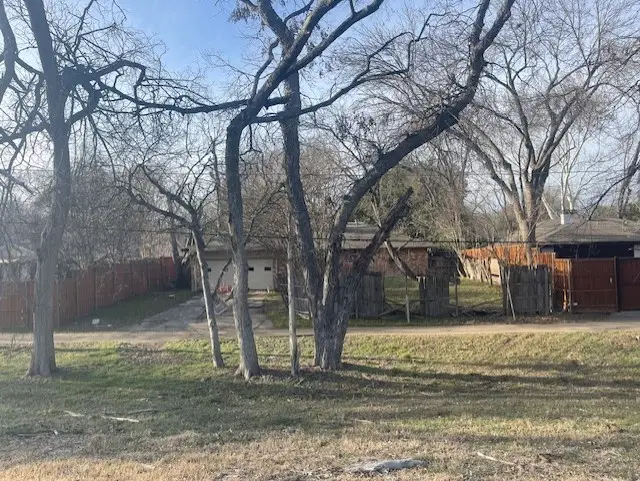 8368 San Cristobal Drive, Dallas, TX 75218 - Image #2