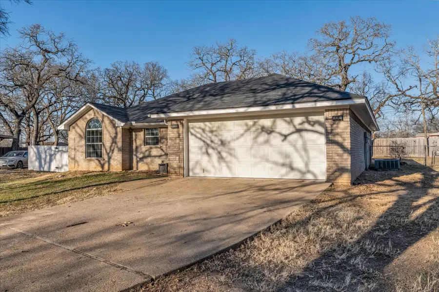 4339 Blackwell Street, Bellmead, TX 76705 - #3