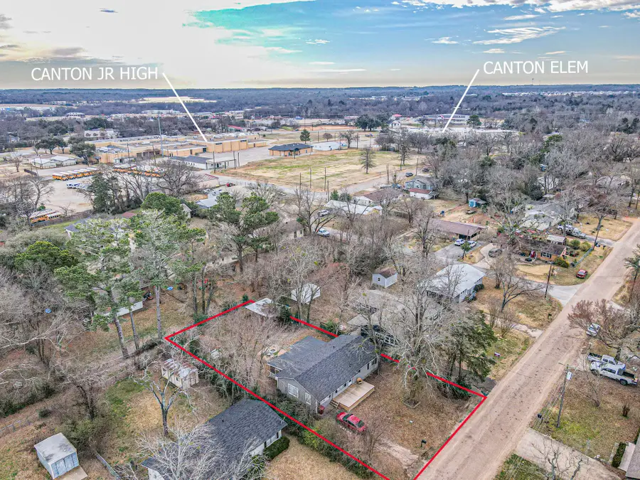 1016 Tower Street, Canton, TX 75103 - #2