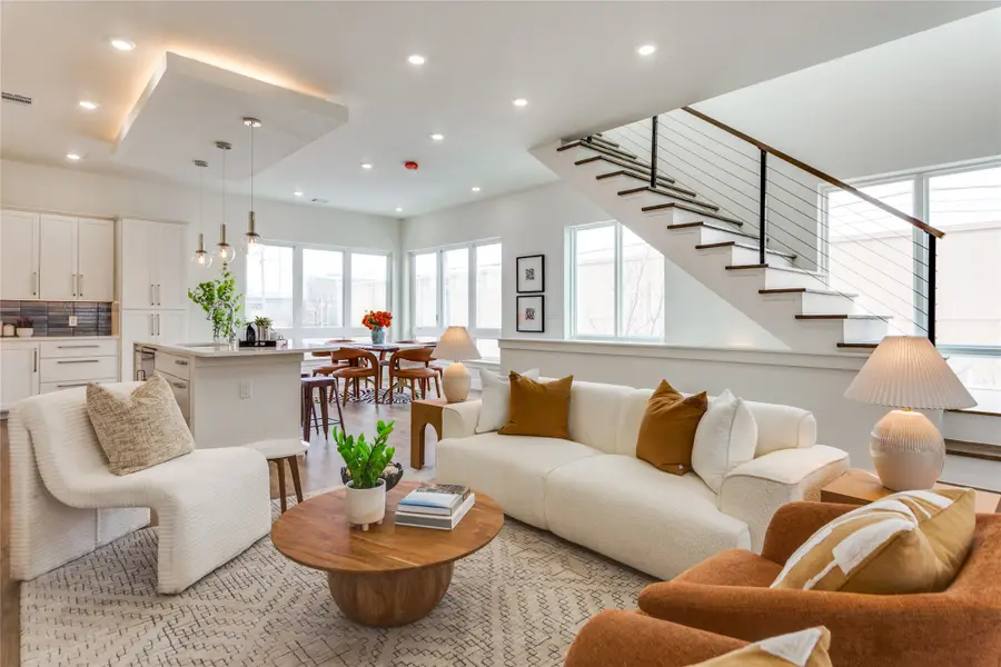 337 College Avenue, Fort Worth, TX 76104 - #3