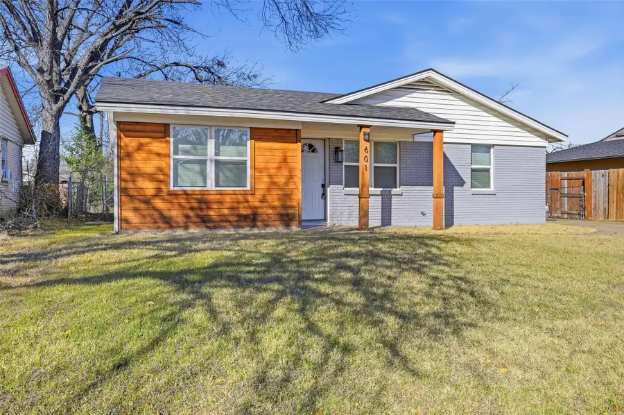 601 W Cedar Street, Arlington, TX 76011 - #3