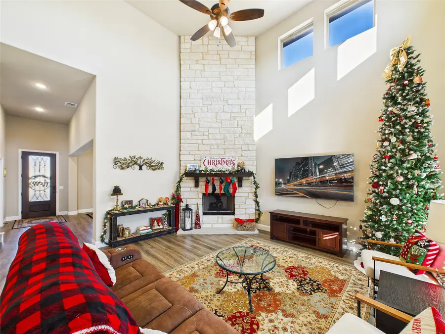 309 Pineview Lane, Ponder, TX 76259 - #2