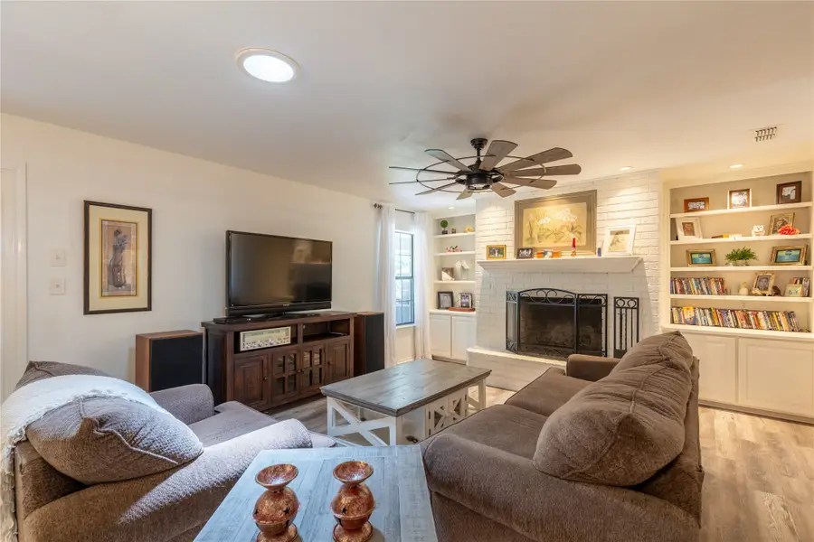 5207 Fairway Circle, Granbury, TX 76049 - #3