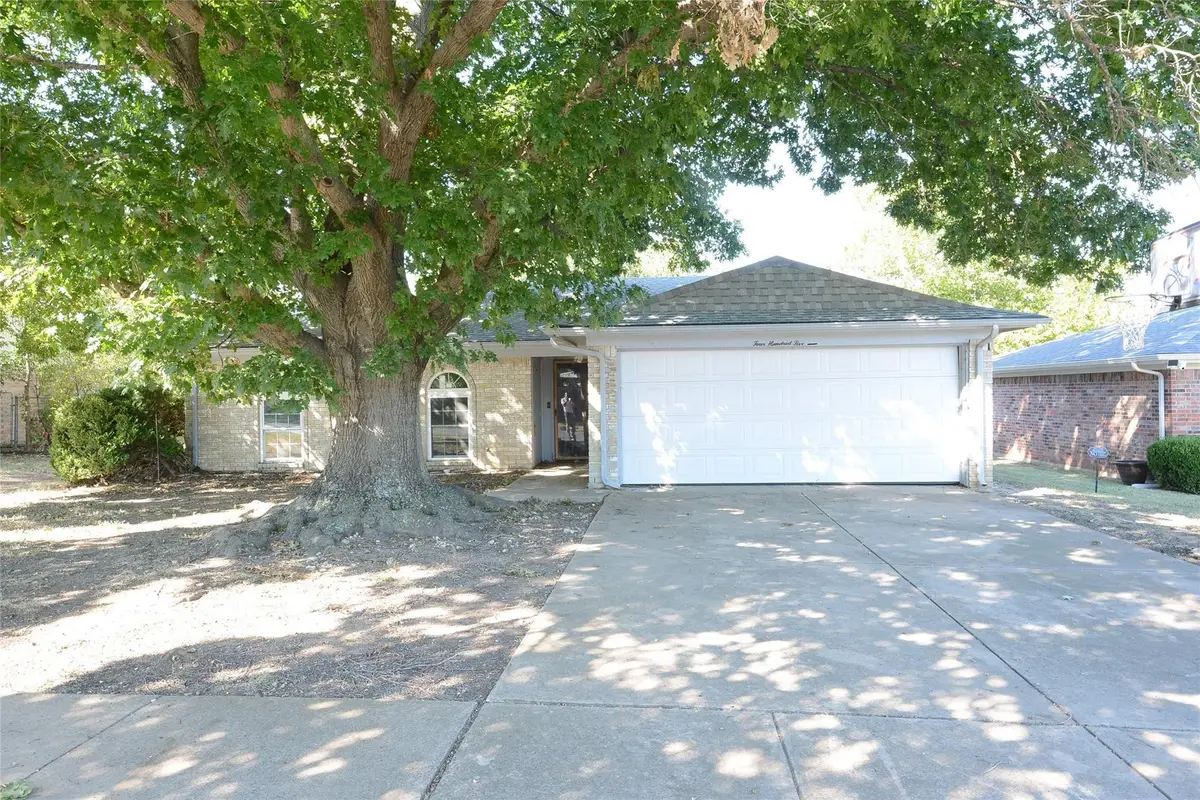 405 Bryan Drive, Crowley, TX 76036 - Image #1