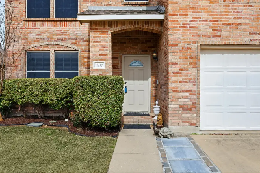 1717 Trego Drive, Justin Roanoke, TX 76247 - Image #2