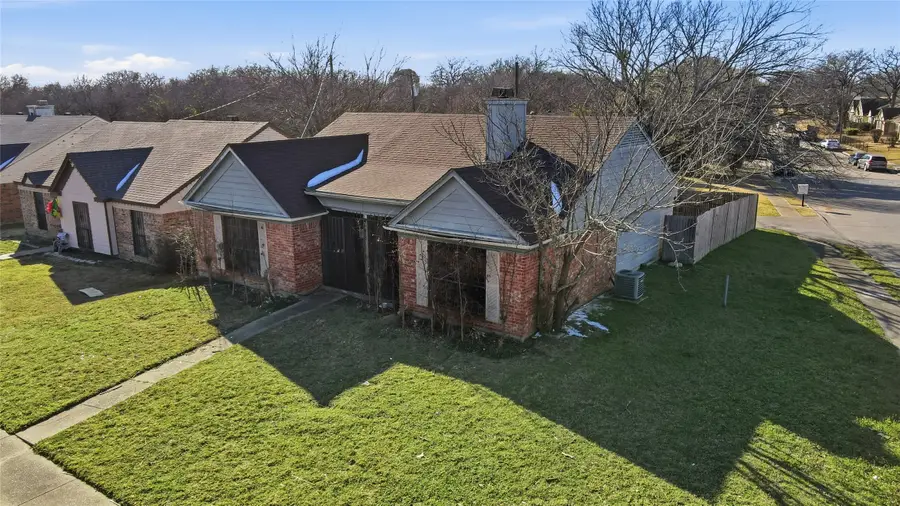 815 Apache, Dallas, TX 75217 - Image #2