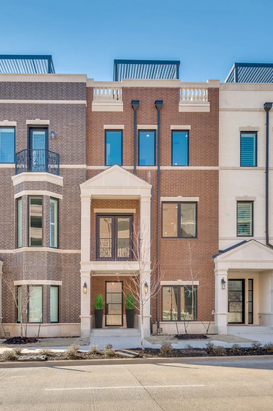 218 E Dallas Road #102, Grapevine, TX 76051 - #2