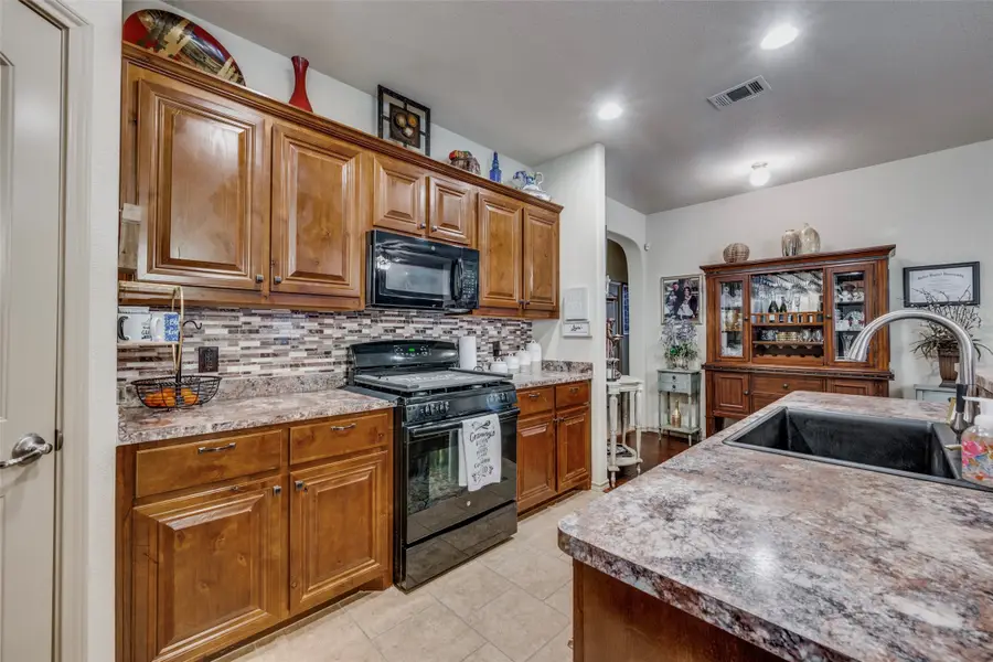 6803 Elderberry Drive, Arlington, TX 76001 - #3