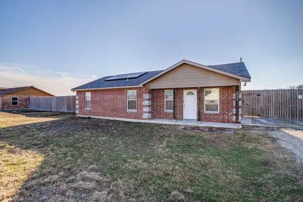 606 S Aquilla Street, Itasca, TX 76055