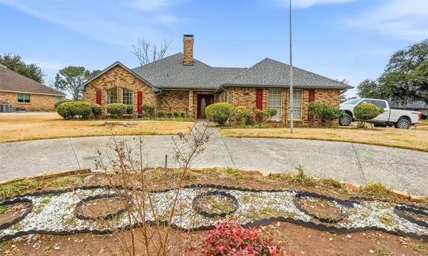 1415 Spyglass Drive, Mansfield, TX 76063