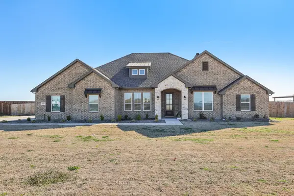 800 Majors Road, Van Alstyne, TX 75495