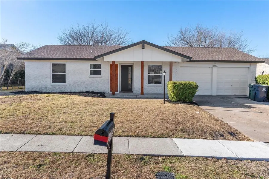 706 N Hunters Glen Circle, Arlington, TX 76015 - Image #3