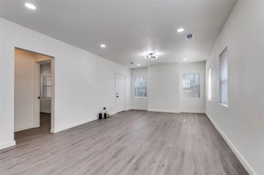 2403 Romine Avenue, Dallas, TX 75215 - Image #3