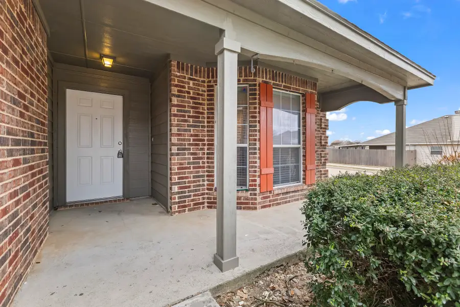 1037 Castle Top Drive, Haslet, TX 76052 - Image #3