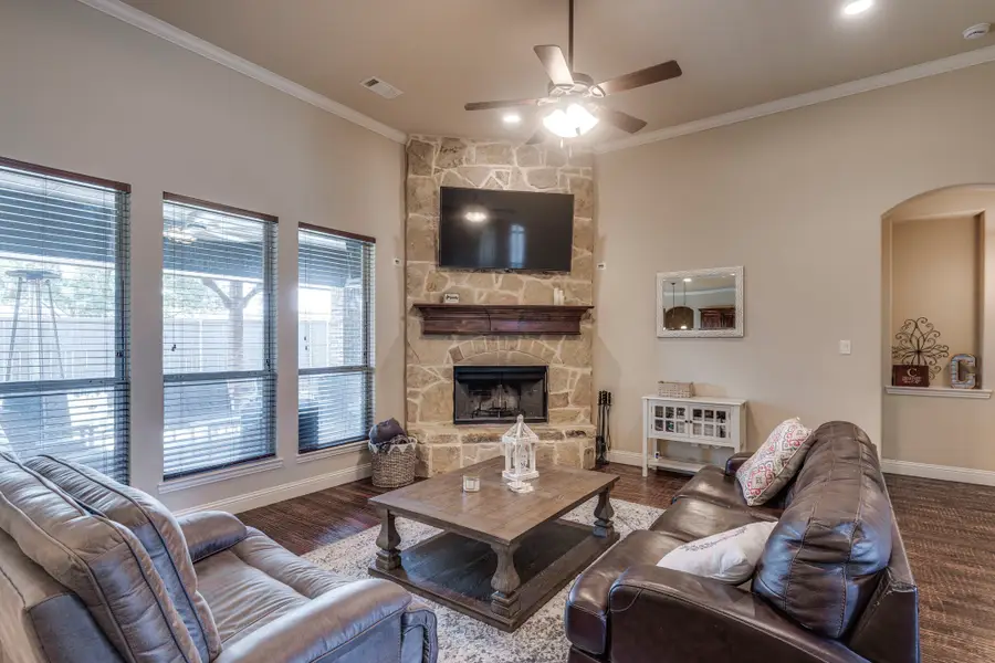 7218 Hill Country Court, Midlothian, TX 76065 - Image #2