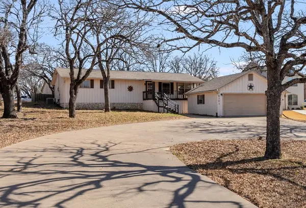 5101 Largo Drive, Granbury, TX 76049