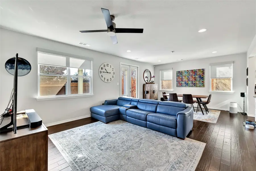 101 Crossroads Circle, River Oaks, TX 76114 - #3