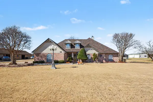 2811 Gilmer Street, Caddo Mills, TX 75135