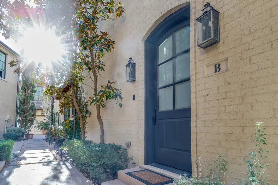 3816 Hawthorne Avenue #B, Dallas, TX 75219 - #3