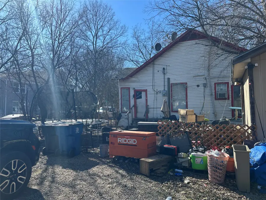 700 N Clinton Avenue, Dallas, TX 75208 - Image #3