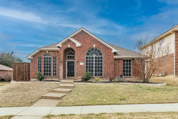 2878 Crestview Drive, Lewisville, TX 75067
