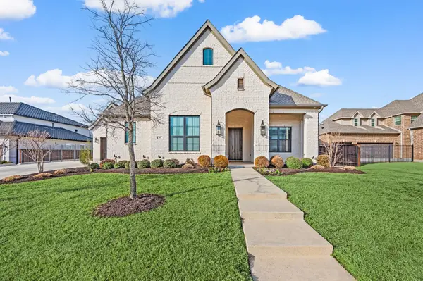 704 Rembrandt, Colleyville, TX 76034