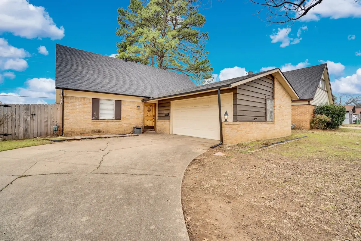 1208 Woodbrook Street, Arlington, TX 76011 - #1