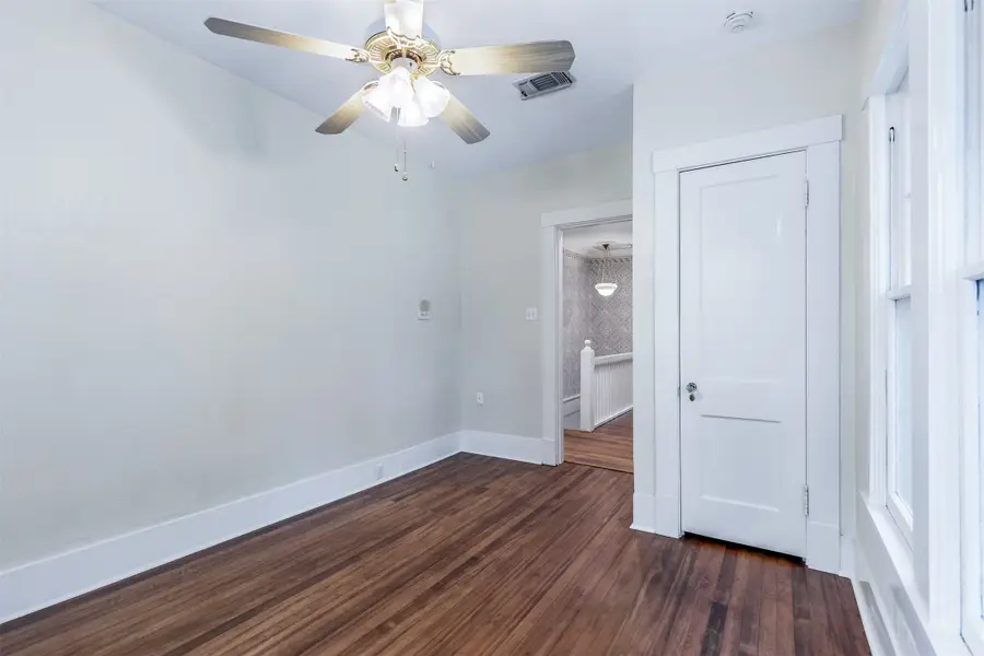 721 W Washington Street, Sherman, TX 75092 - #2