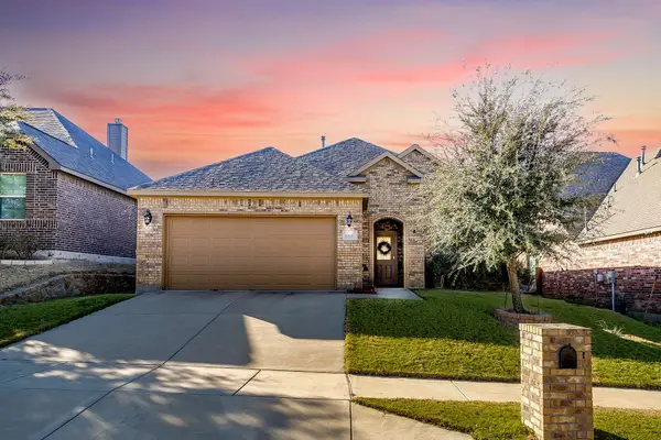 11317 Denet Creek Lane, Fort Worth, TX 76108