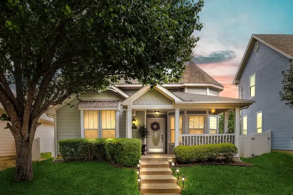 1380 Portsmouth Drive, Aubrey, TX 76227