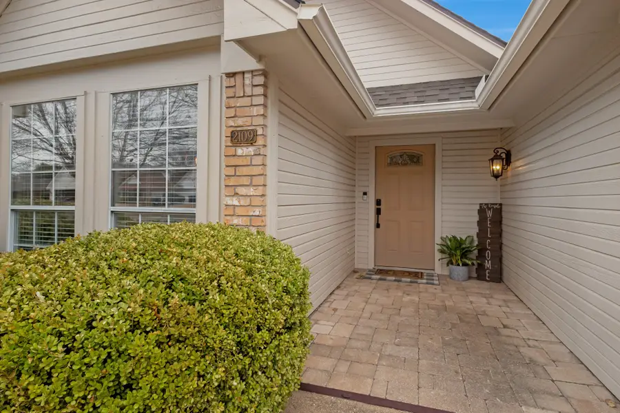 2109 Mayfield Circle, Corinth, TX 76208 - #3
