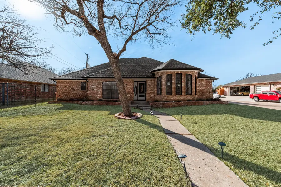 6621 Townlake Circle, Arlington, TX 76016 - Image #2