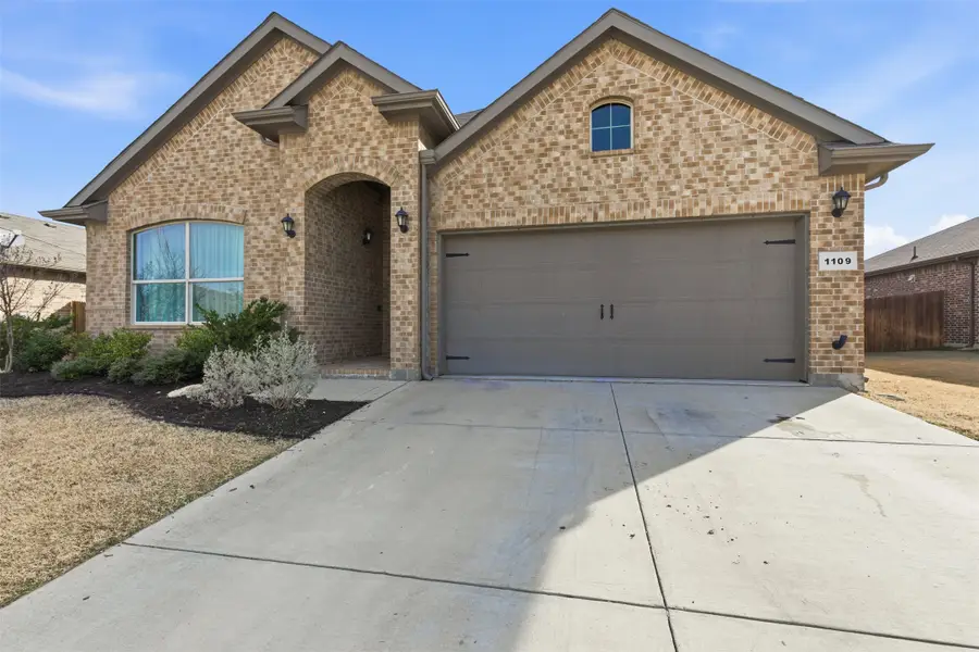 1109 Scotney Lane, Saginaw, TX 76131 - #2