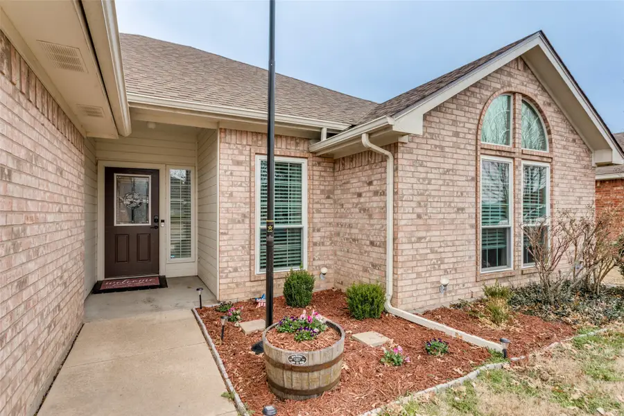 221 Rose Avenue, Cleburne, TX 76033 - #2