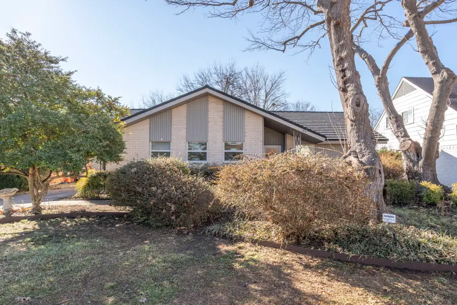 10236 Mapleridge Drive, Dallas, TX 75238 - Image #2