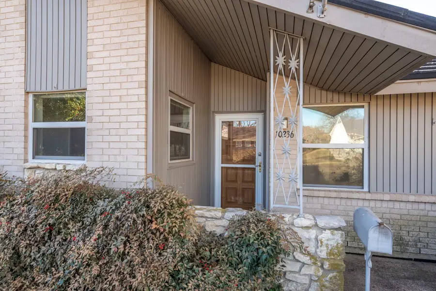 10236 Mapleridge Drive, Dallas, TX 75238 - Image #3