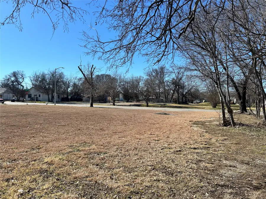 1333 Evans Avenue, Fort Worth, TX 76104 - Image #2