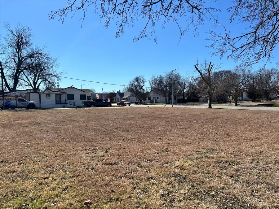 1333 Evans Avenue, Fort Worth, TX 76104 - Image #3