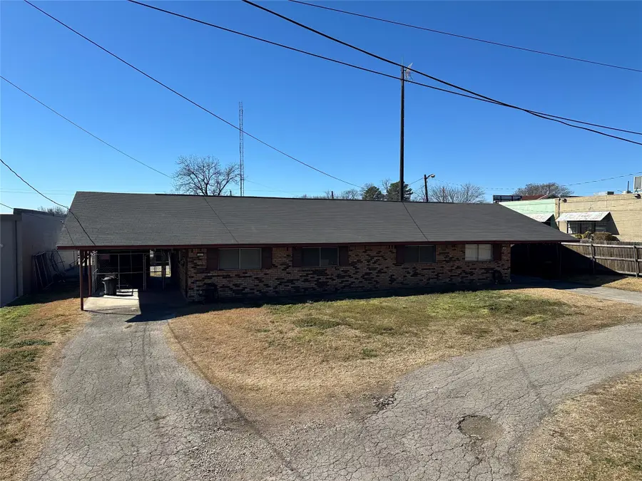 111 E Spence Street, Sulphur Springs, TX 75482 - #3